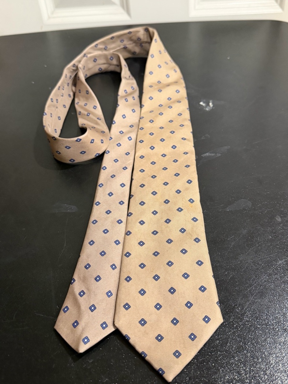 Bert Pulitzer Tie in tan with Blue Geometric Dots